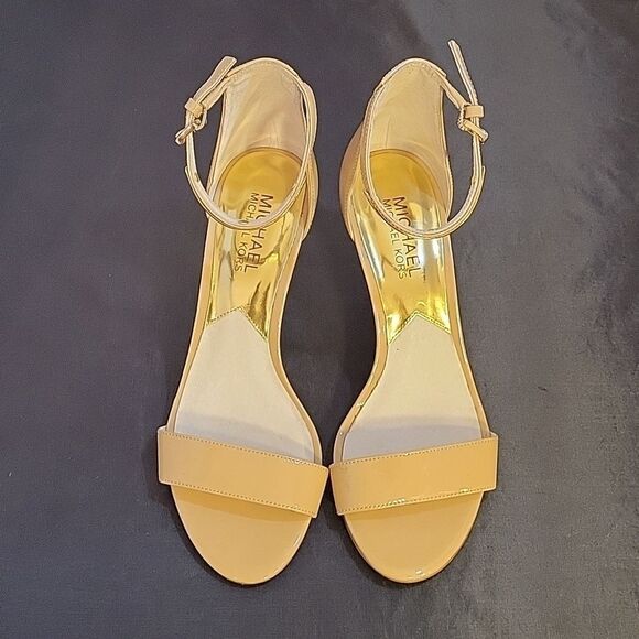 BRAND NEW MICHEAL MICHEAL KORS ANKLE STRAP ONE BAND SANDAL - Picture 2 of 11